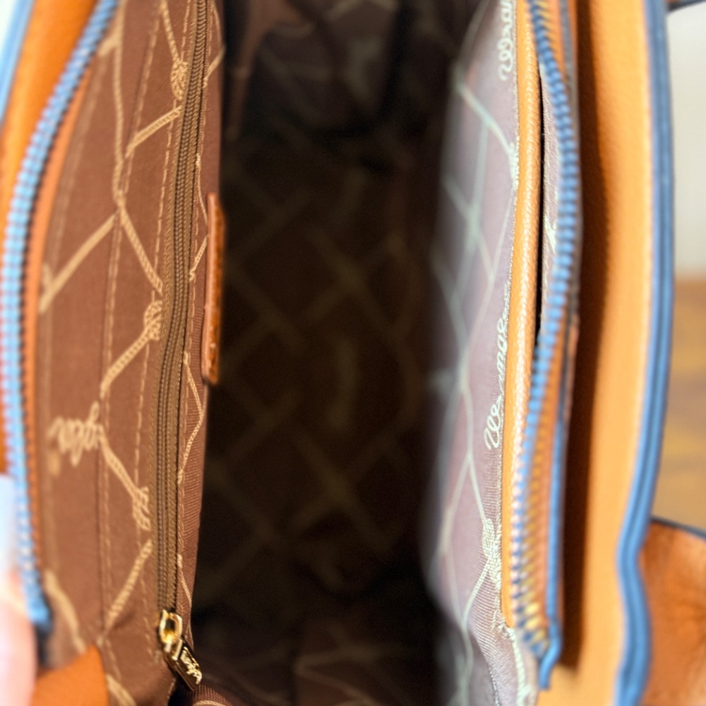 Wrangler Purse Never Used Brand New - Picture 11 of 11